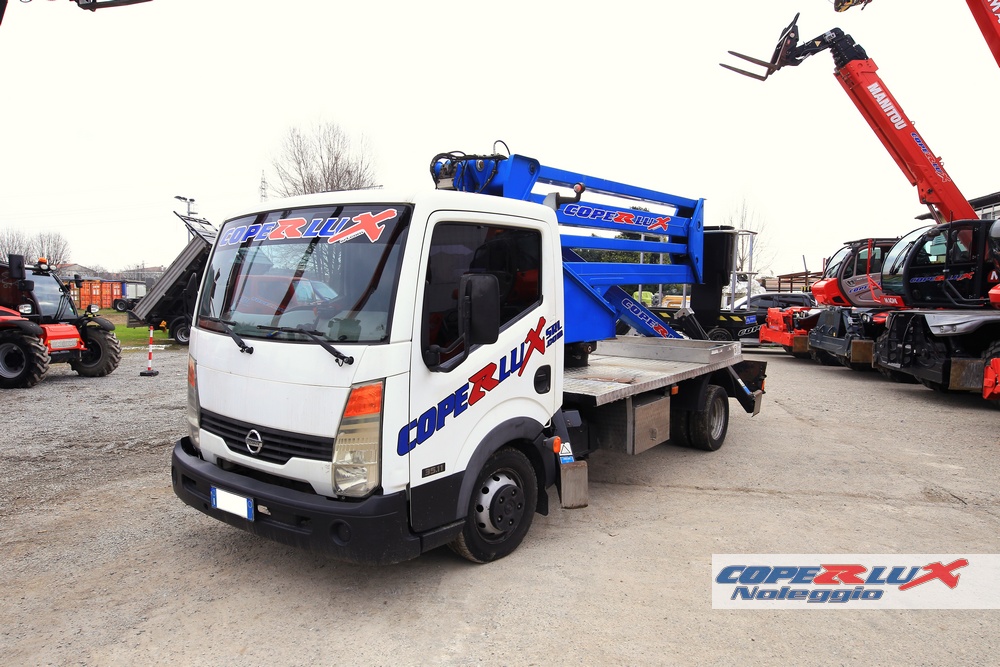 nissan-cabstar-35-11-zed-20-c-2011-05